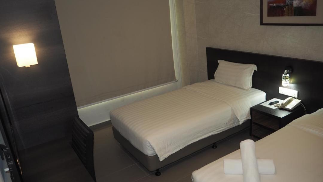 Hotel 906 Kota Laksamana 2*
